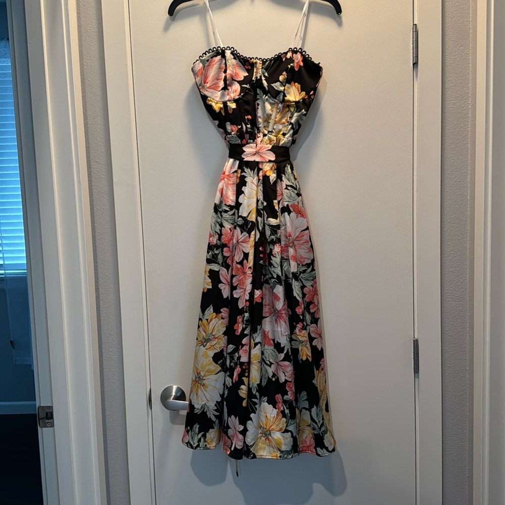 Lulus strapless dress